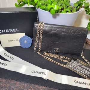 Chanel Camellia Lambskin Leather Crossbody Wallet